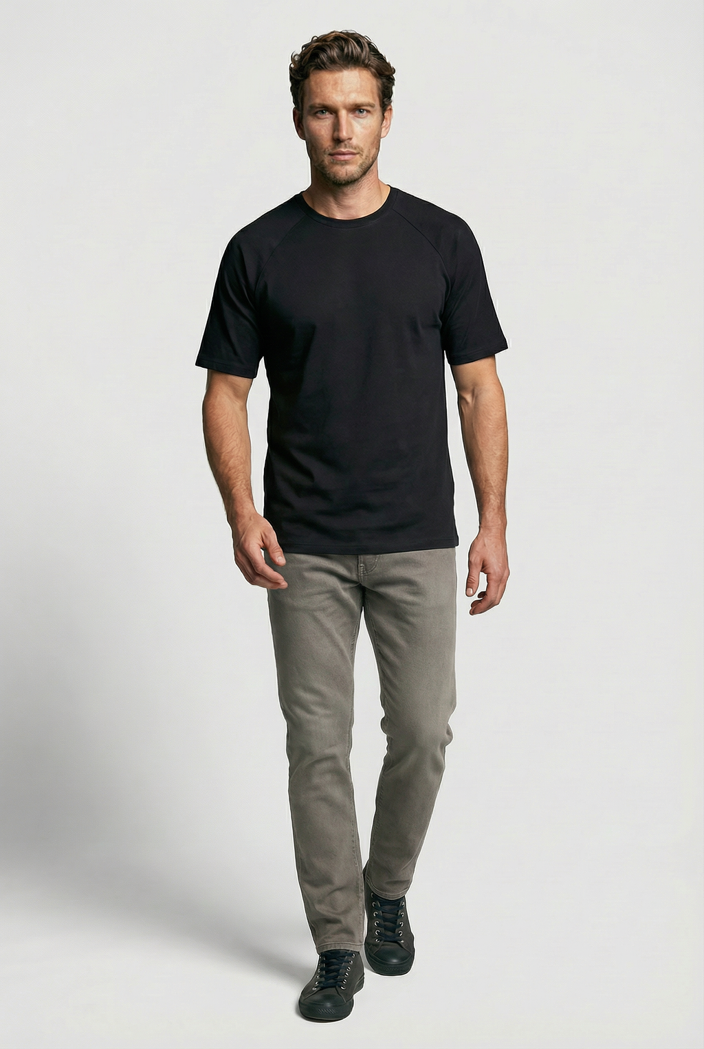 Hoxton Raglan Sleeve Fitted T-shirt - Black