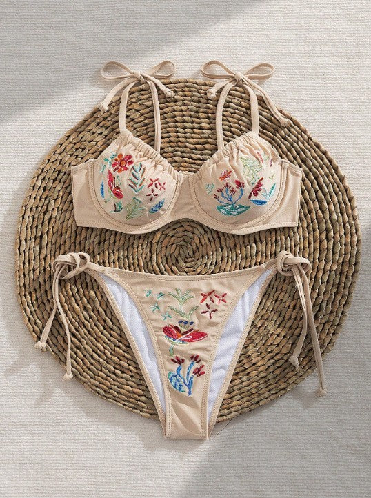 Flower embroidery steel holder gathers swimsuit