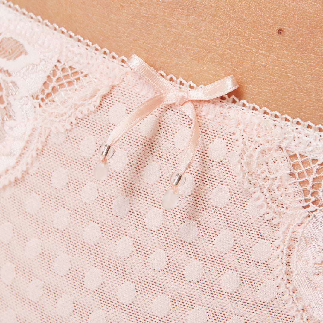 Semi-Sheer Lace Bikini Panty Gorteks Bari-2