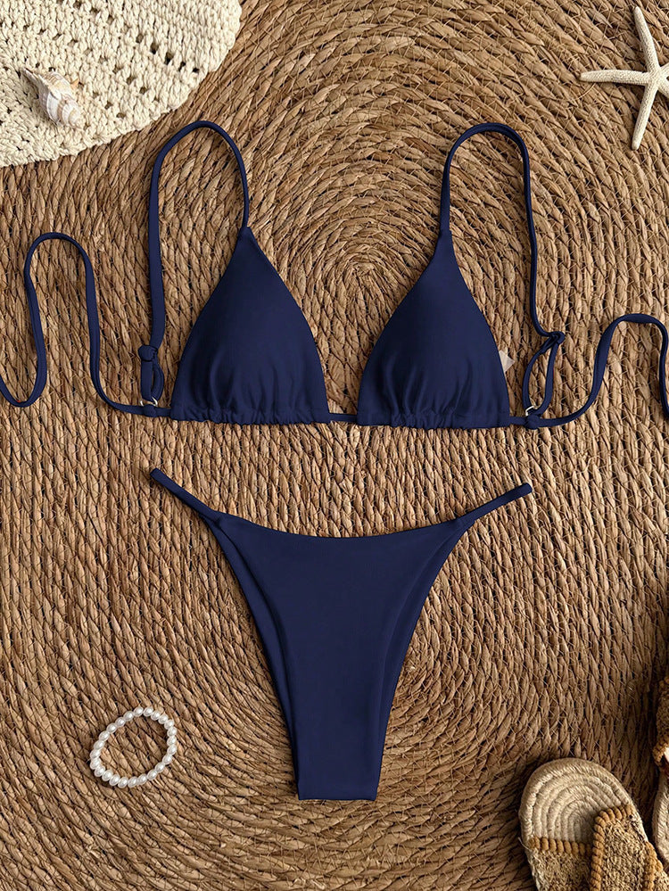 Sexy Strappy Bikini Swimwear Two-Piece Bathing Suit with Elegant Design for Beach