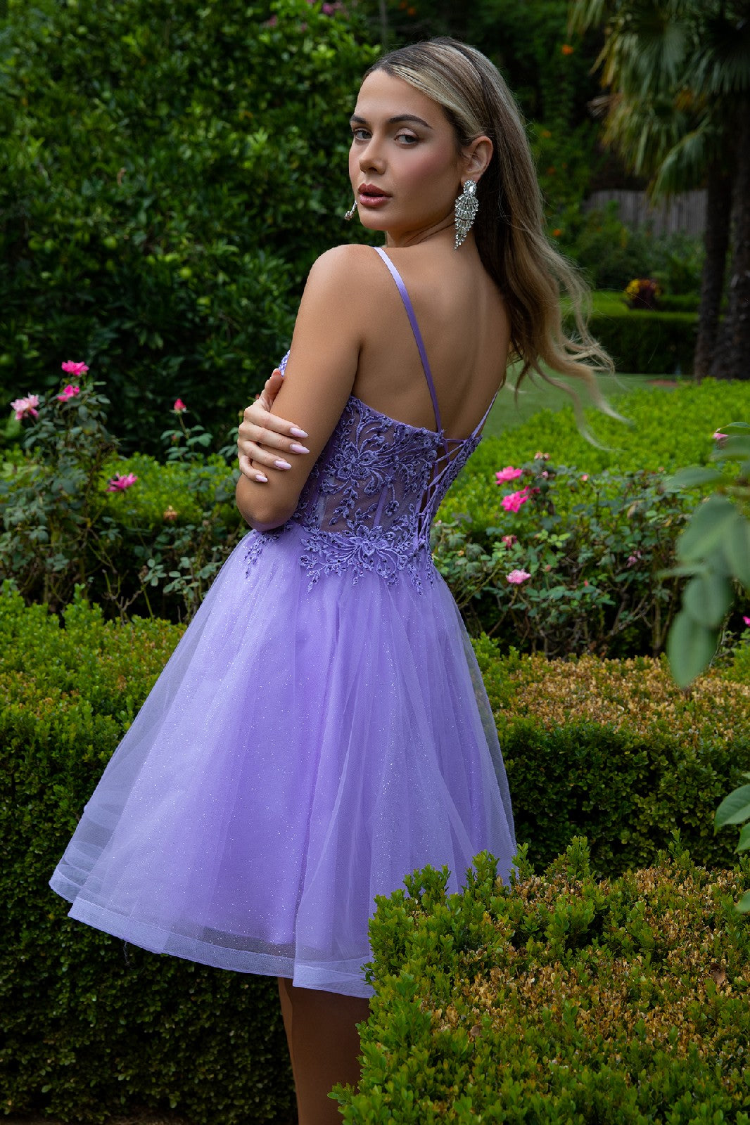 Floral Embroidery Embellished Glitter Mesh Sweetheart Neckline A-Line Homecoming Dress-2