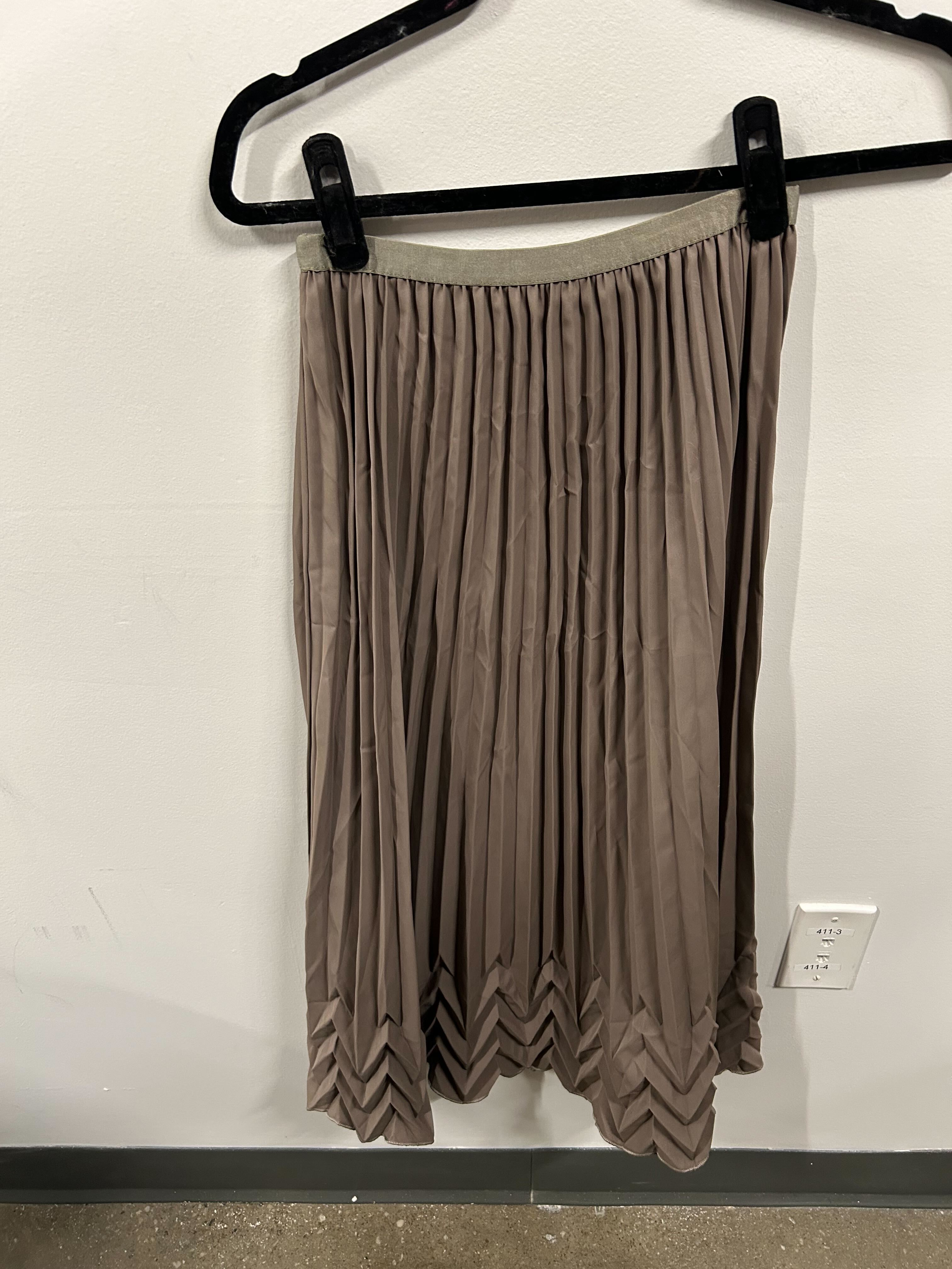 The Calliope Pleated Midi Skirt-1