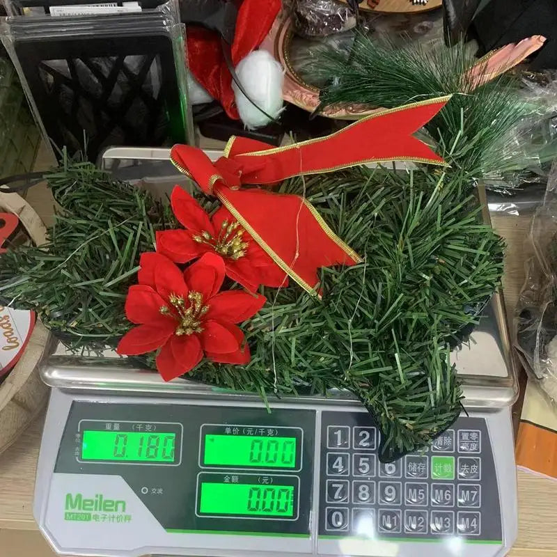 LED Christmas Cat Wreath with Pine Needles and Lights