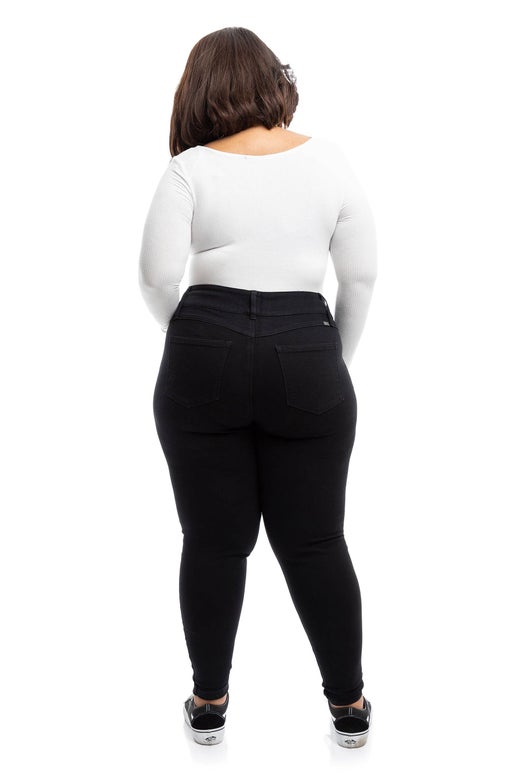 PLUS SIZE 30"  SKINNY JEAN  IN BLACK