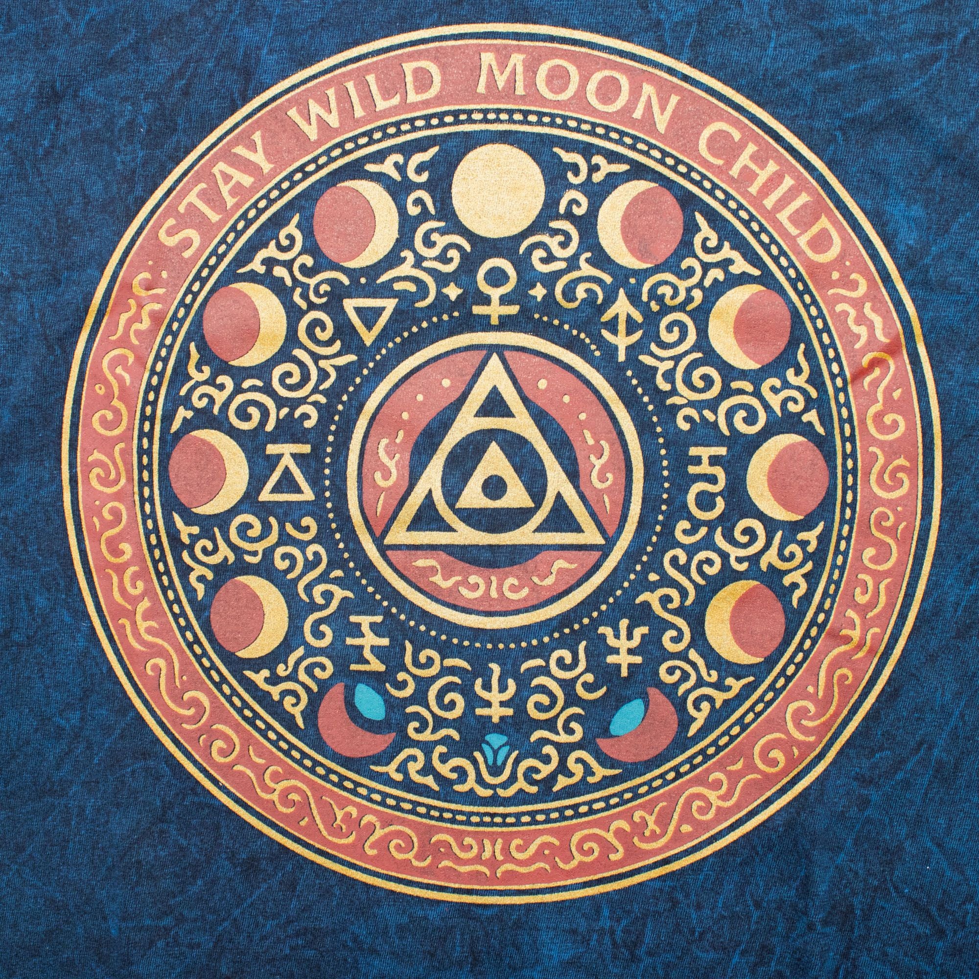 Nomad Sari ストーンウォッシュ コットンTシャツ - Stay Wild Moon Child - ブルー - XL
