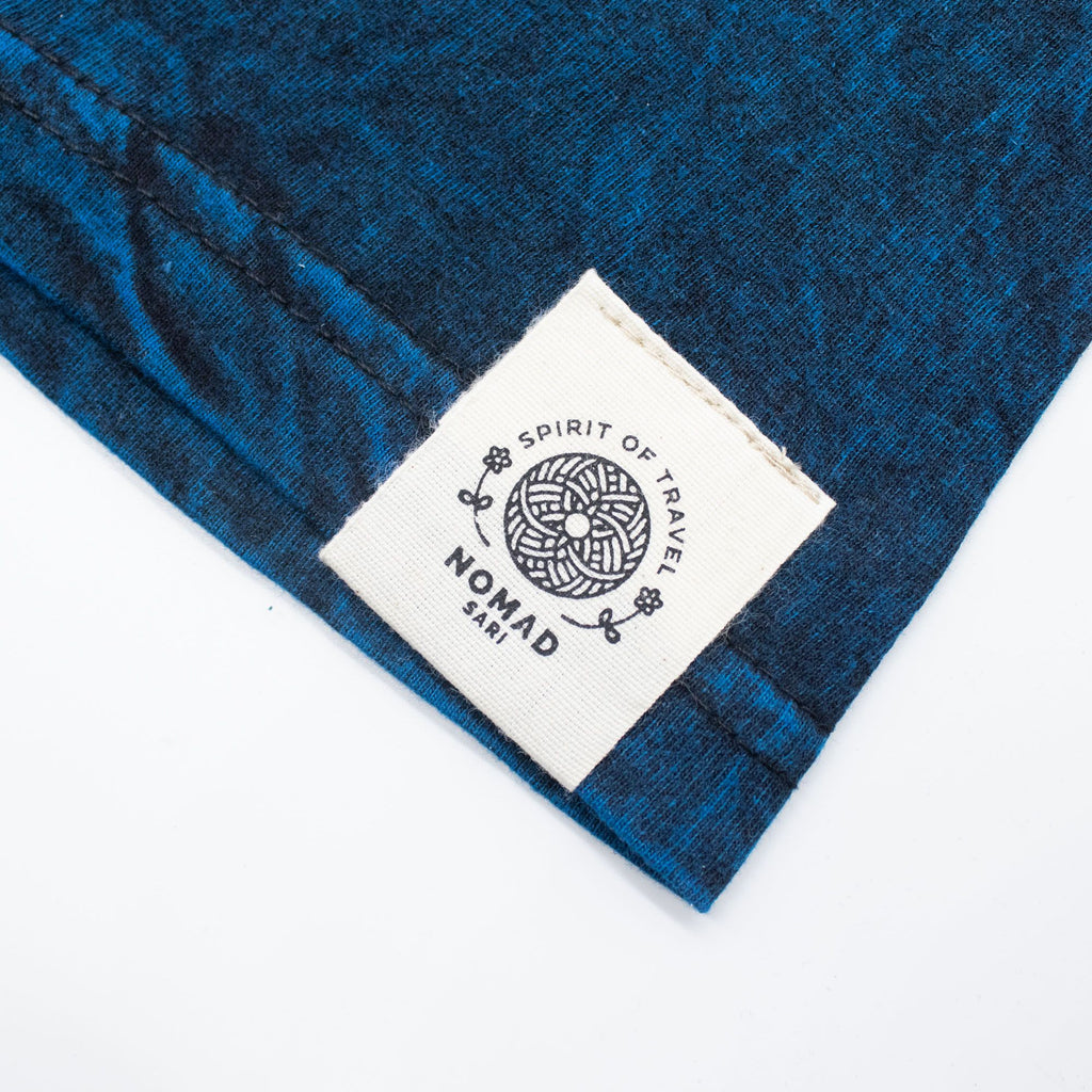 Nomad Sari ストーンウォッシュ コットンTシャツ - Stay Wild Moon Child - ブルー - XL