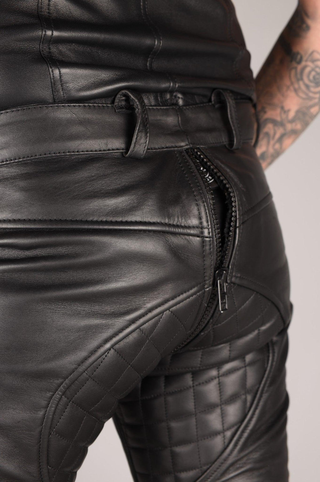 Men’s Padded Thru Zip Black Leather Pants