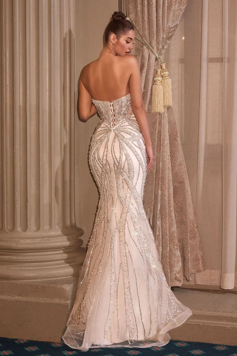 Fitted Bridal Gown With Its Strapless-2