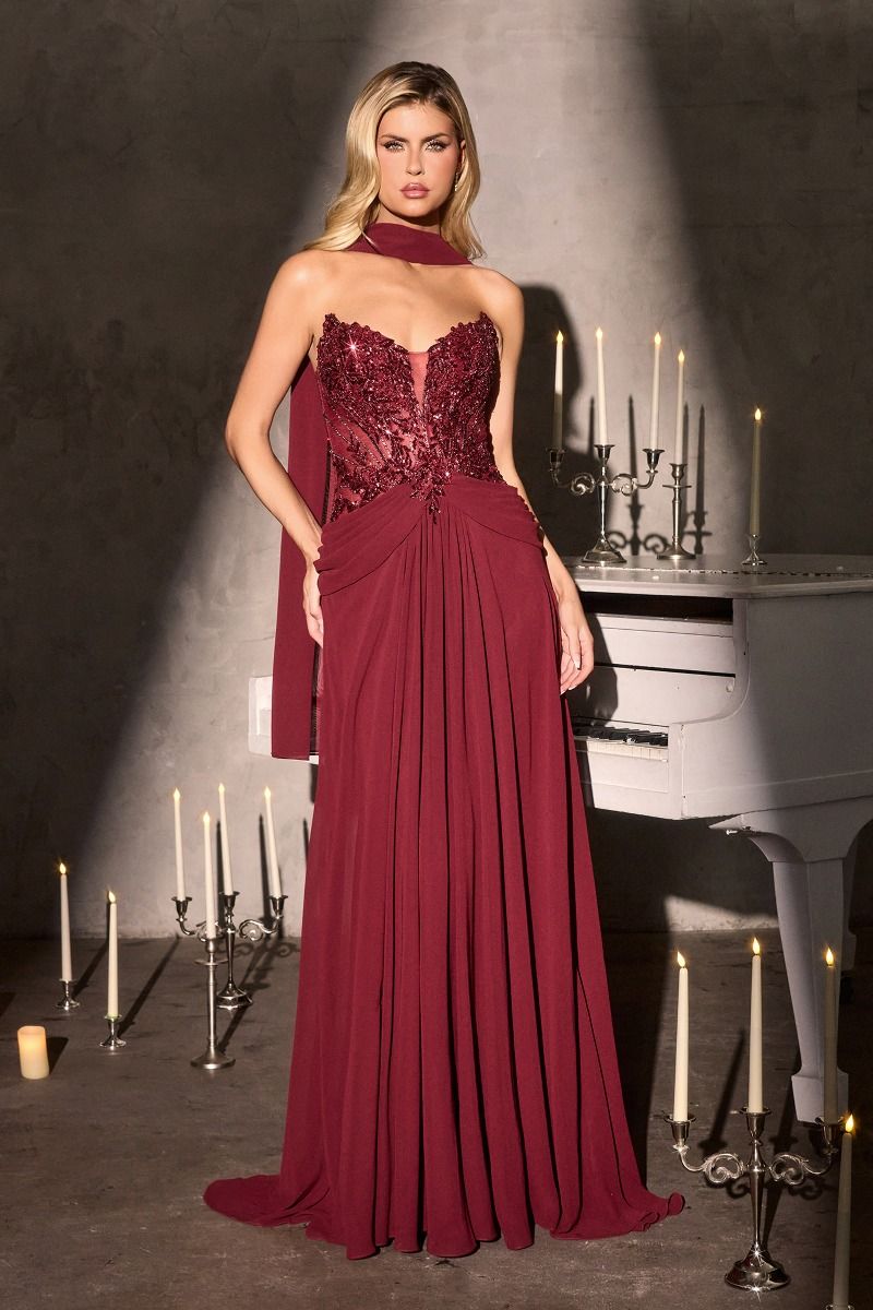 Dress gown a sweetheart illusion neckline paired with a beaded-3
