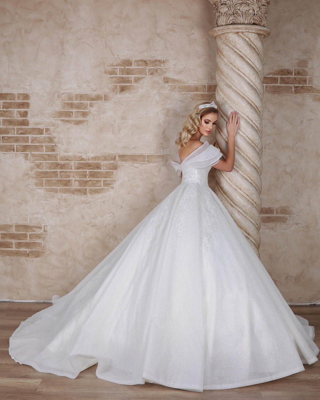 Liza a line wedding dress-7