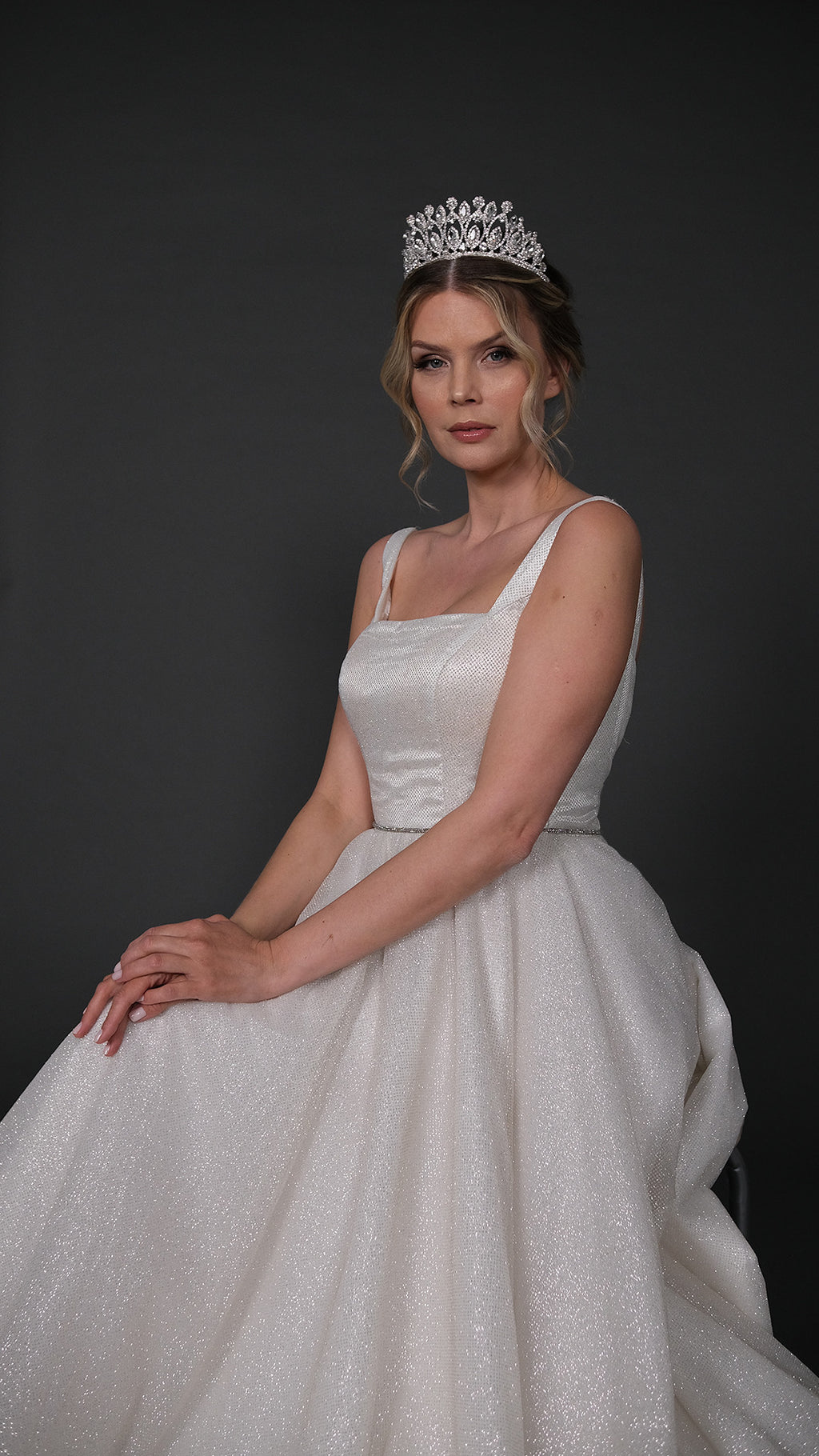 Dılay narrow skirt a line wedding dress-2