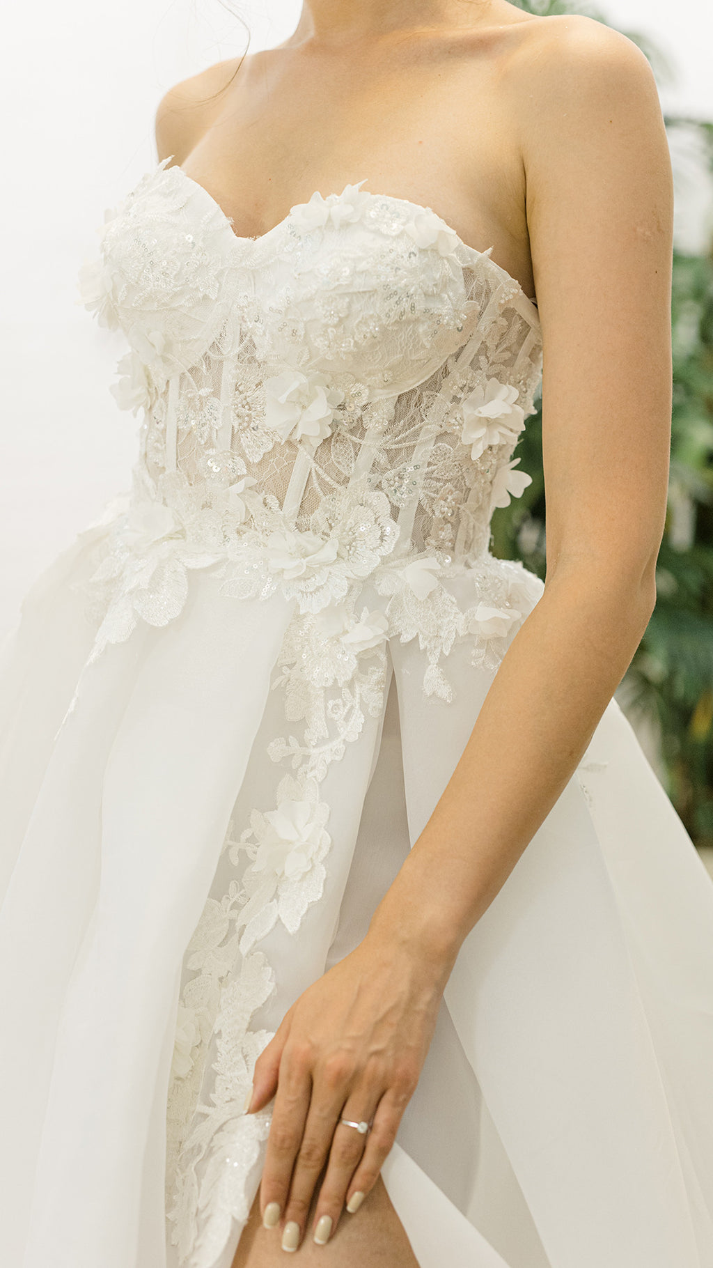 LILIUM a-line wedding dress-5