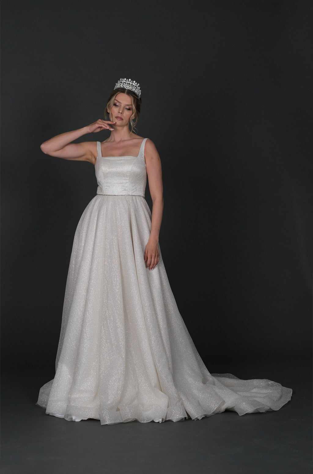 Dılay narrow skirt a line wedding dress-1