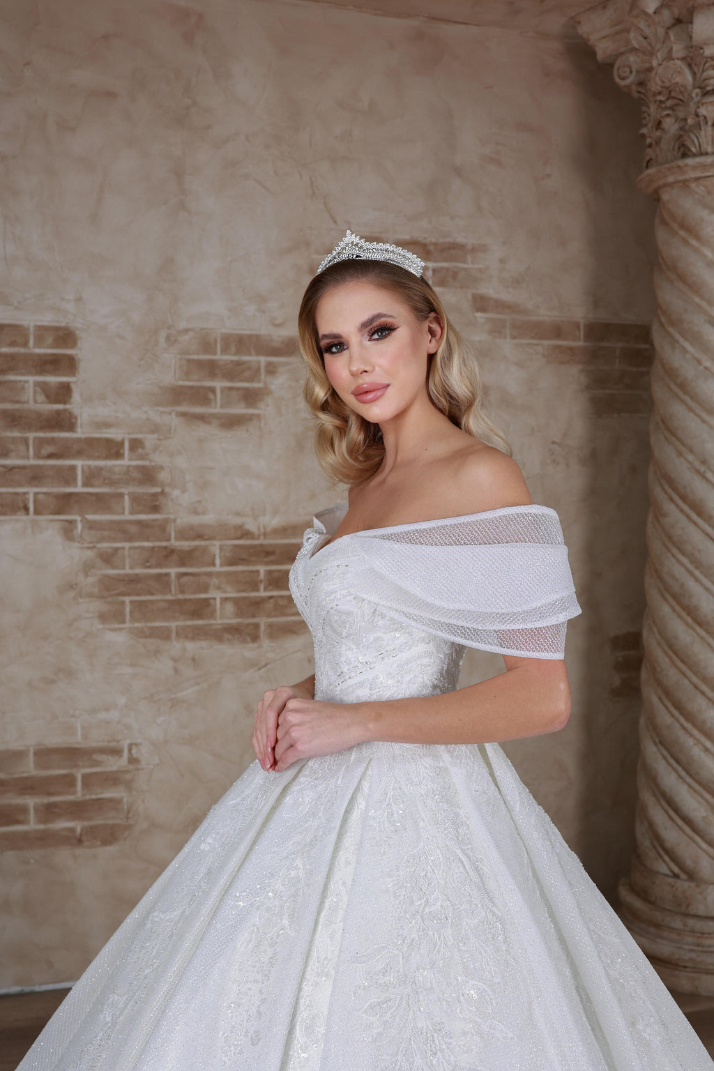 Liza a line wedding dress-3