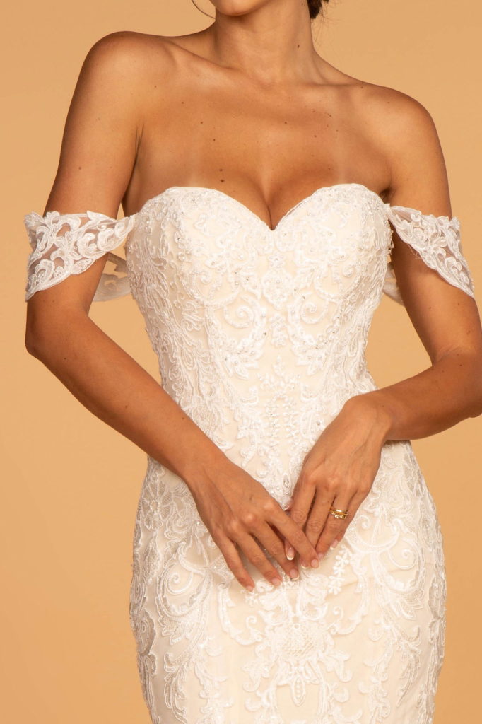 Sweethearted Embroidered Mesh Mermaid Wedding Gown-3