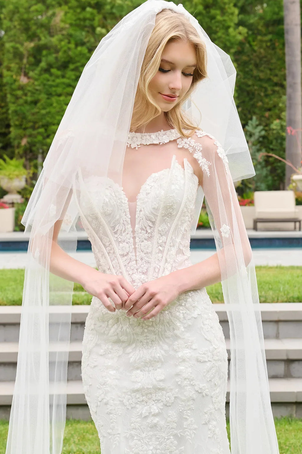 Strapless Two Flap Layered Corset Scallop Hem Wedding Dress With Detached Cape Sleeves And Veil-3