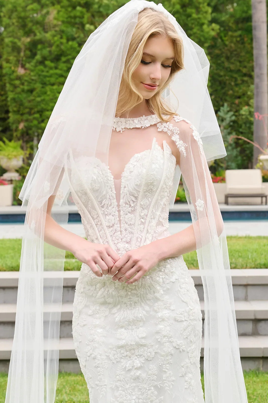 Strapless Two Flap Layered Corset Scallop Hem Wedding Dress With Detached Cape Sleeves And Veil-3