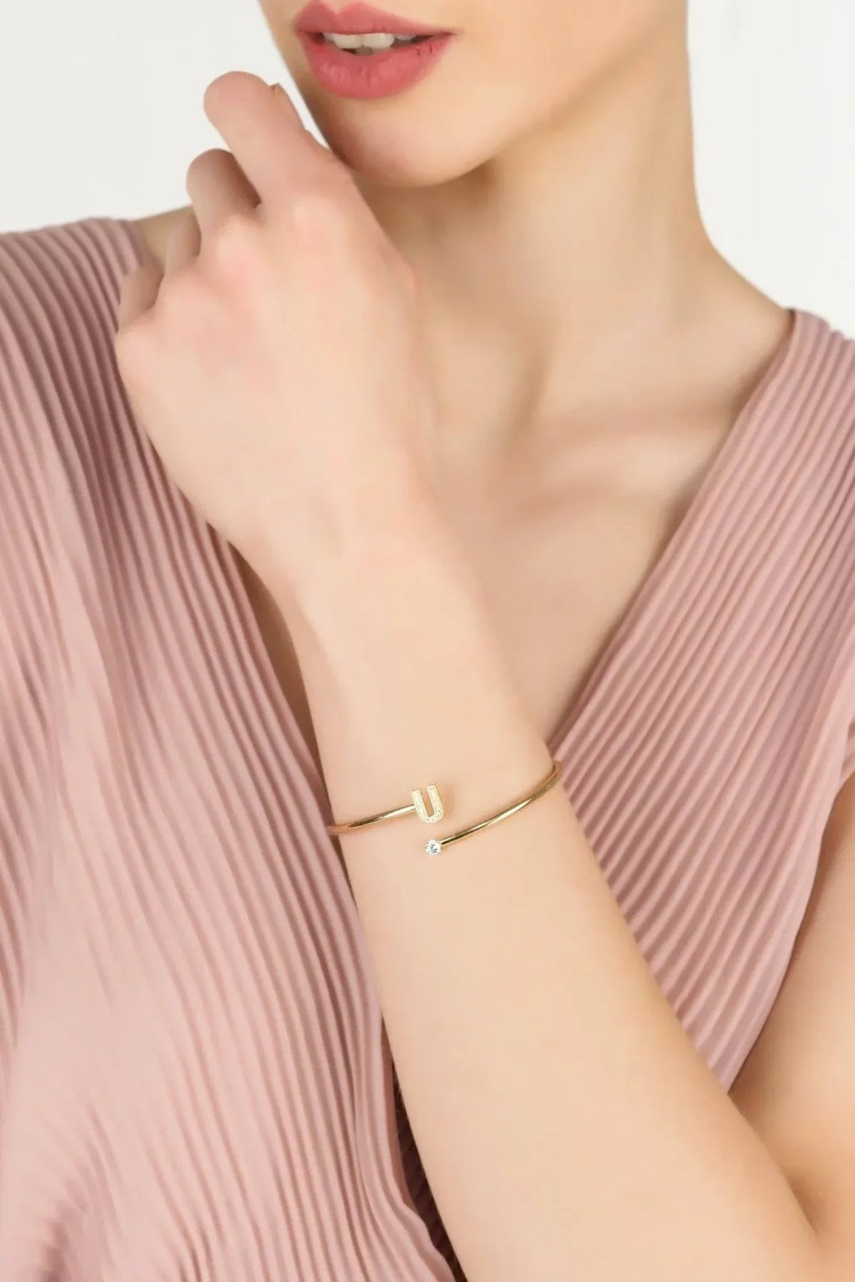 Initial Bangle Gold U