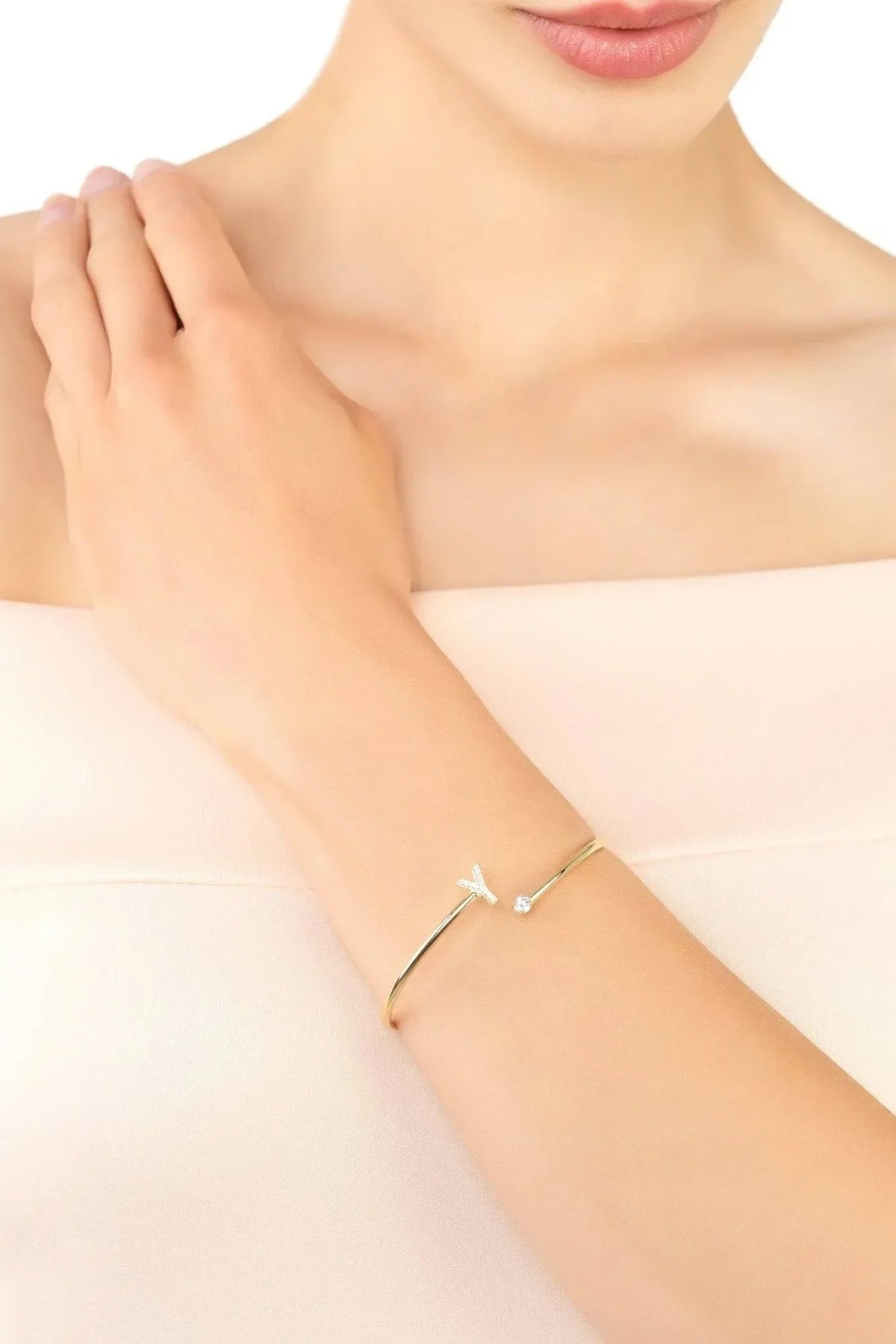 Initial Bangle Gold Y