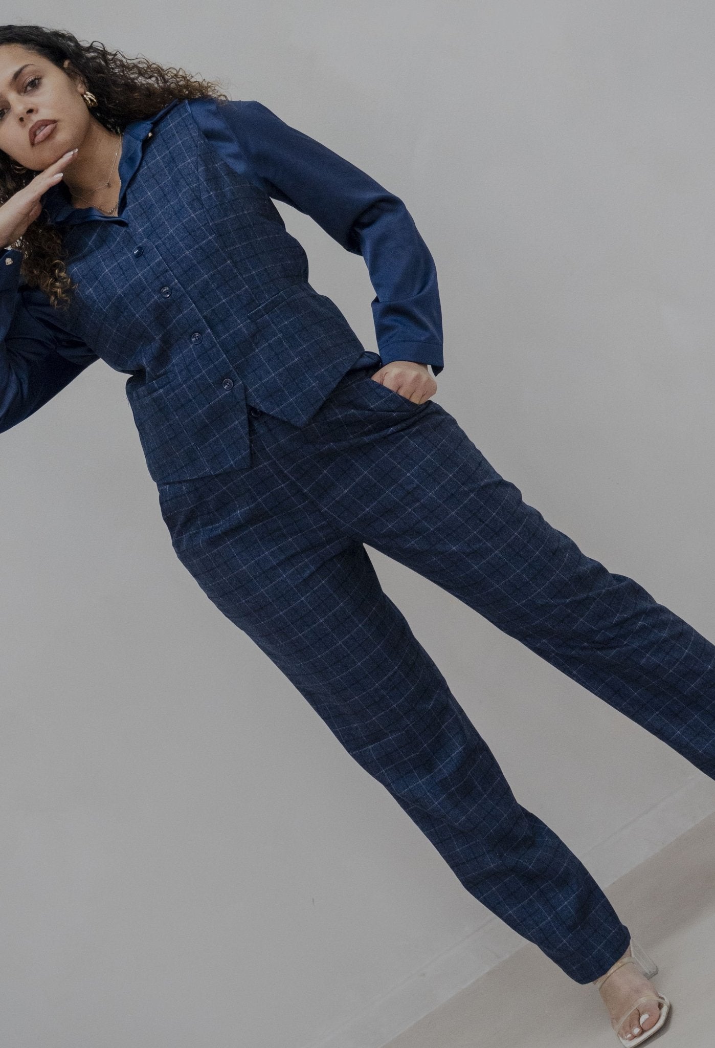 The plaid powered 3-piece pantsuit-4