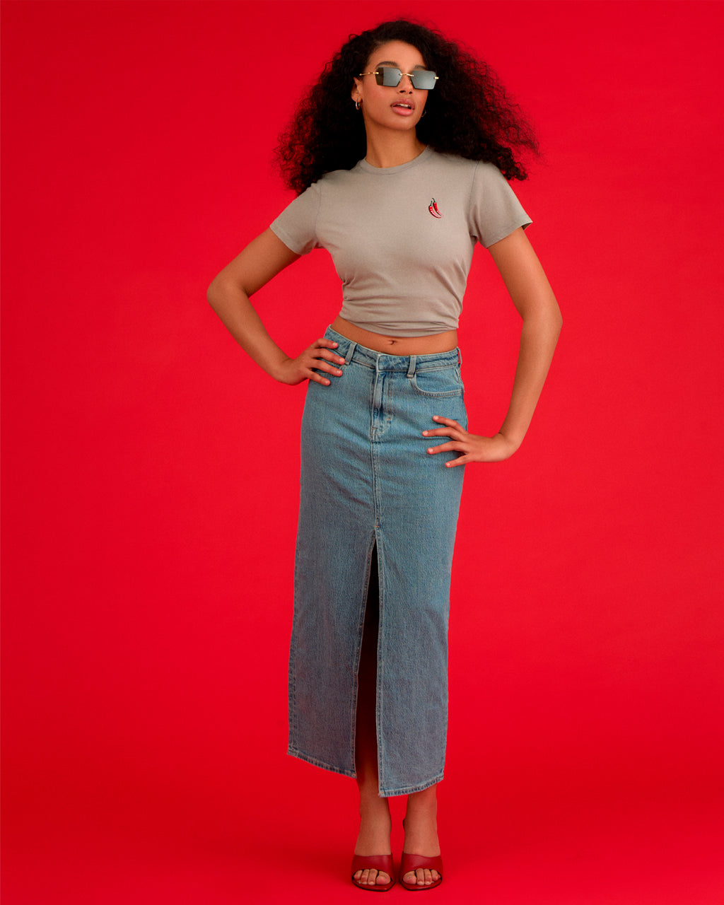 Chilli Embroidered Organic Cotton T-Shirt Grey-1