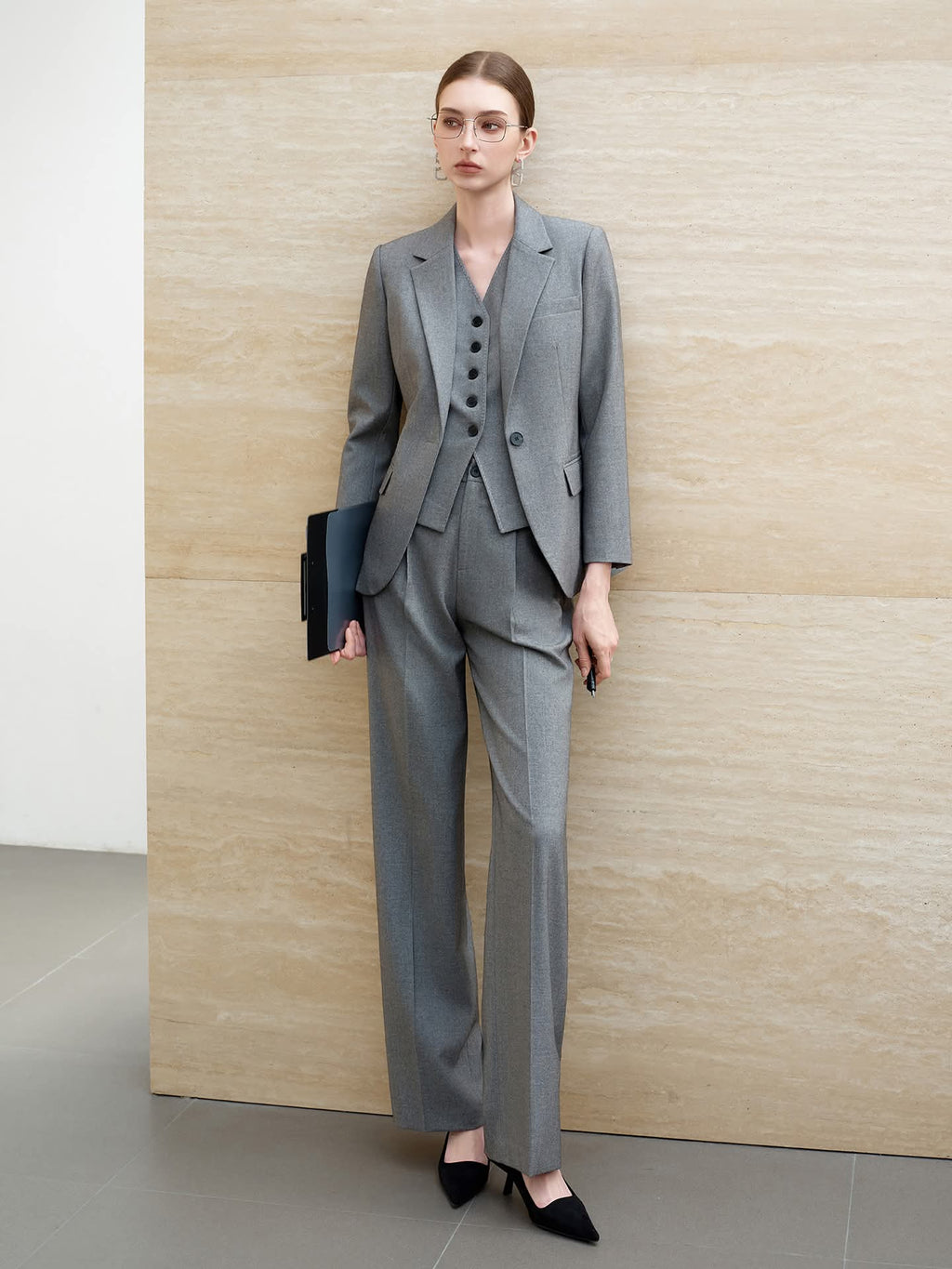 Modern 3-Piece Power Suit in Medium Grey-4