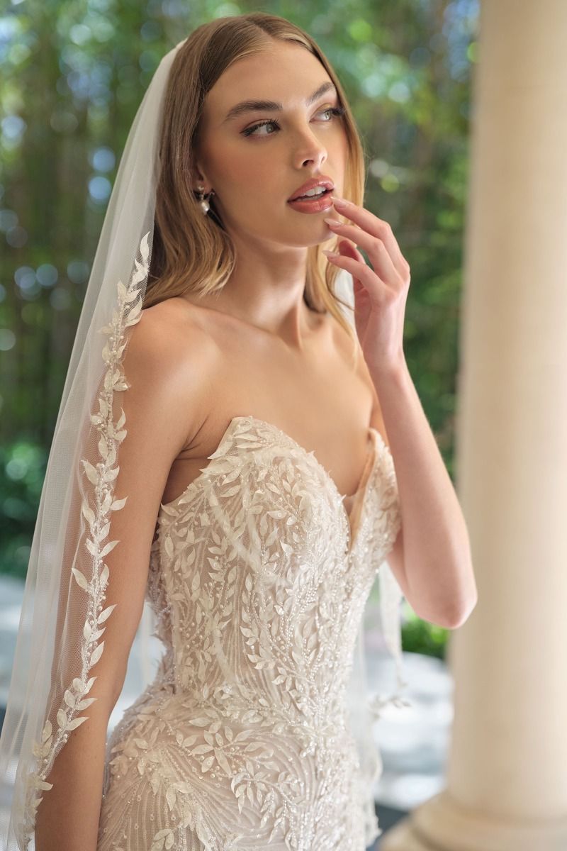 Mermaid Bridal Gown Strapless Sweetheart Neckline and Sheer-3