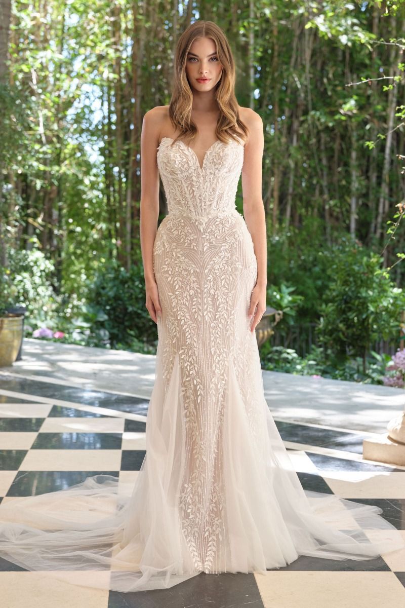 Mermaid Bridal Gown Strapless Sweetheart Neckline and Sheer-4