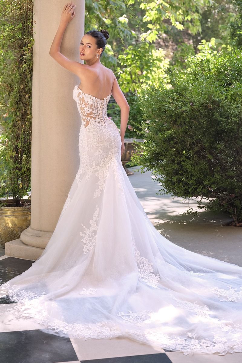Lace Appliqué Mermaid Bridal Gown with Detachable Sheer Sleeves-4